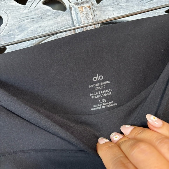 Alo Airlift Black Winter Warm Fleece High-Waist Supermoto Faux Leather Legging - Picture 13 of 14